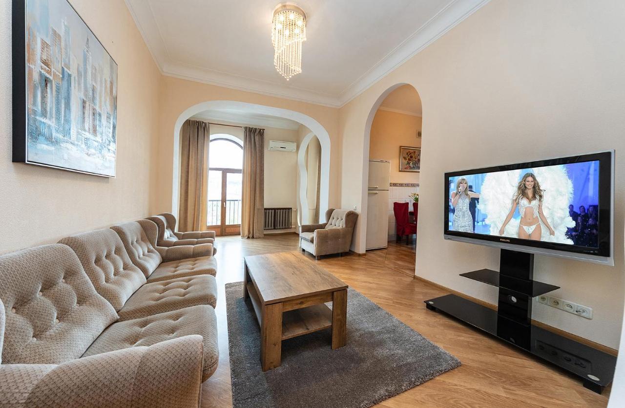 24 Apartment