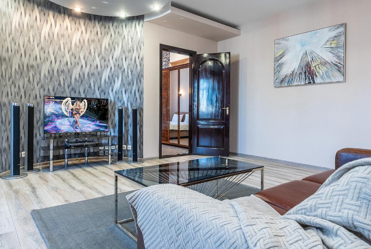 Apartment 24 *