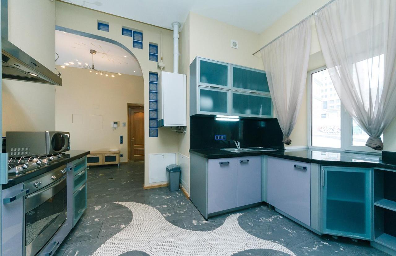 Apartment 24 *